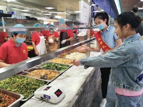 鄭大二附院營養(yǎng)食堂榮獲“餐飲服務(wù)食品安全示范店”稱號